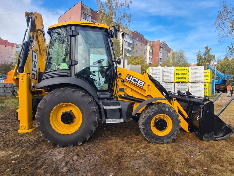 Фотография JCB 3CX